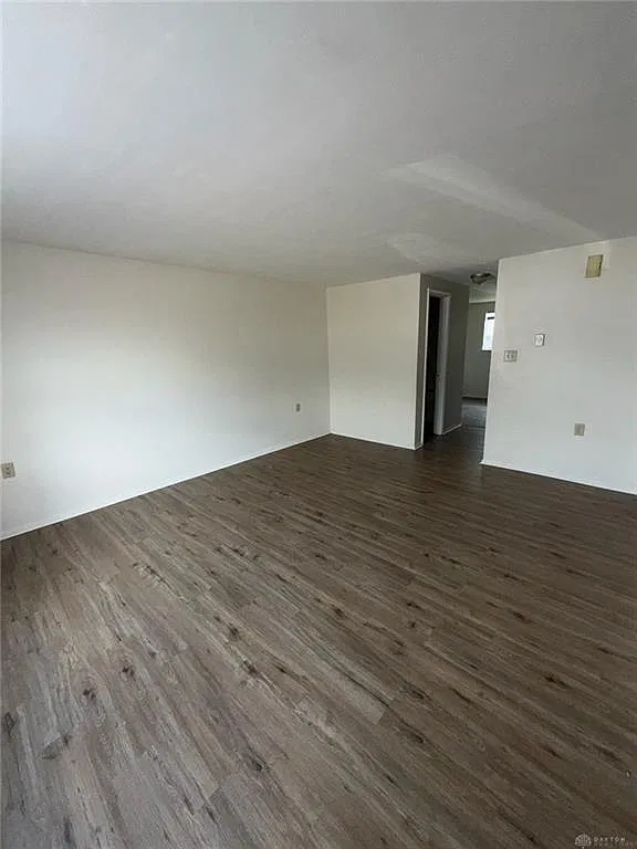 2 bed, 1.5 bath, $925 — Photo 4