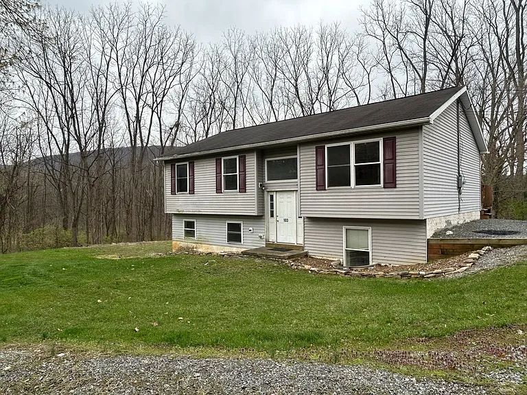 103 Grandview Rd — Photo 2