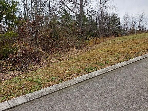 4th image of 275 Bob White Dr