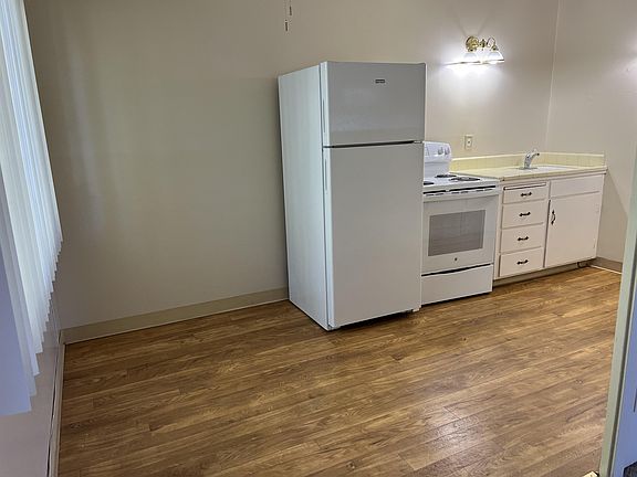 4th image of 1119 Roewill Dr APT 6