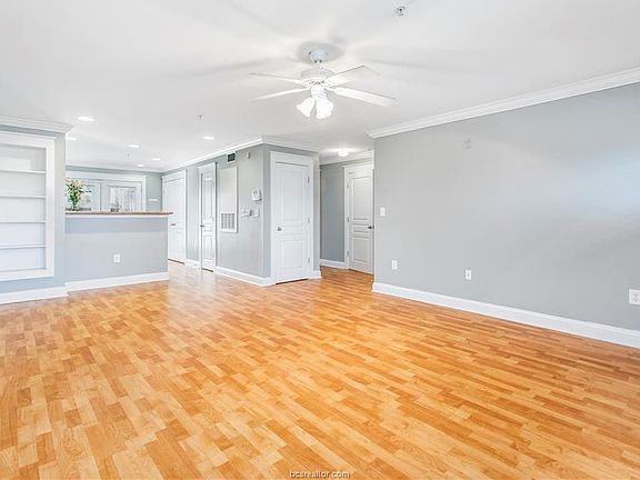 5th image of 1725 Harvey Mitchell Pkwy S APT 2113