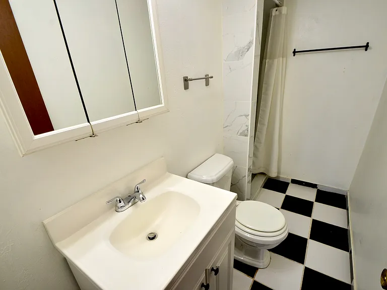 3004 Mission St — Photo 20
