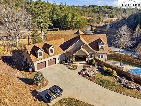 5th image of 1510 Royal Lane