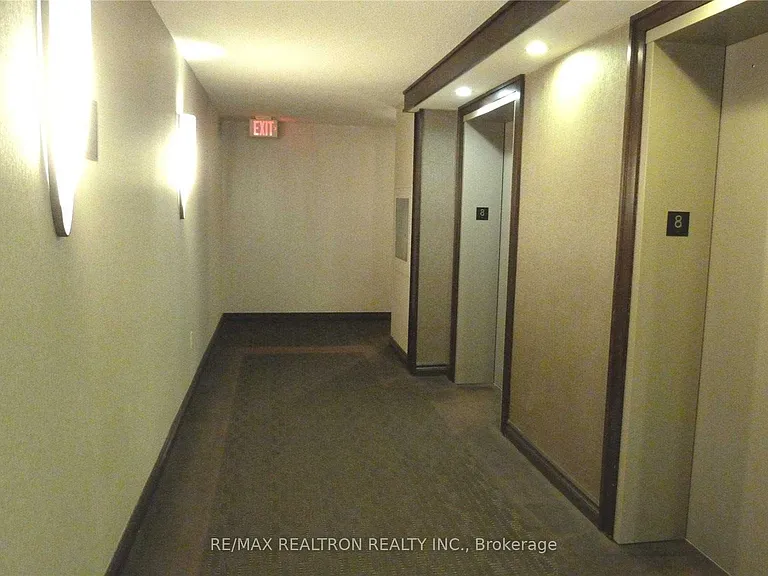 7601 Bathurst St #804 — Photo 3