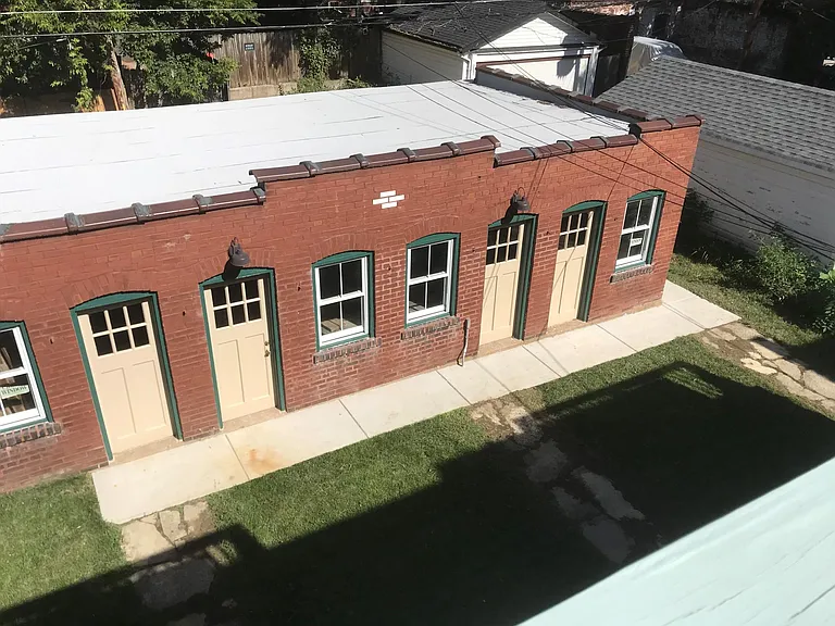 3007 Sidney St #2 — Photo 31
