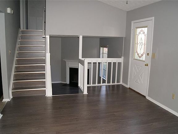 5th image of 4452 Highland Cir NE