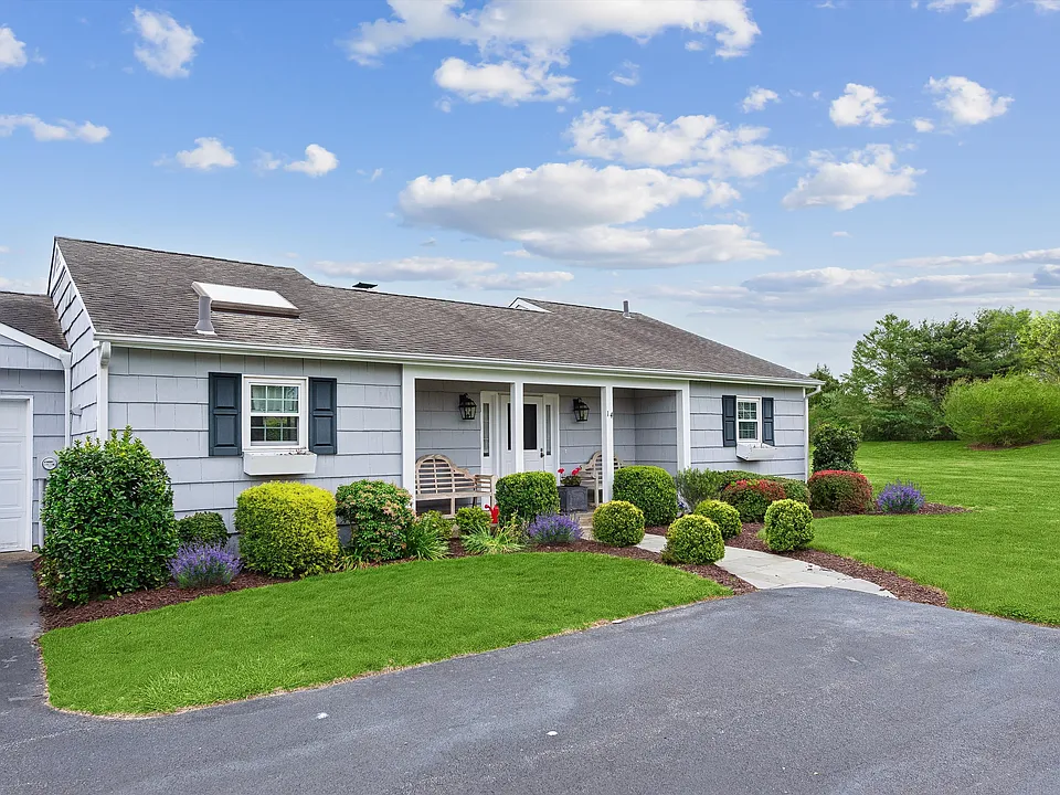 14 Saint Andrews Cir