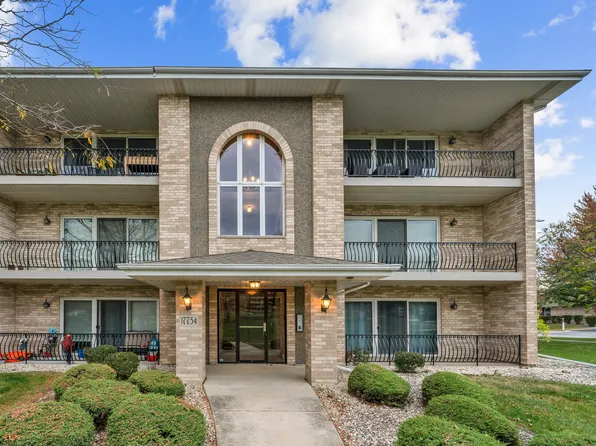 17754 Bernard Dr APT 3D, Orland Park, IL 60467