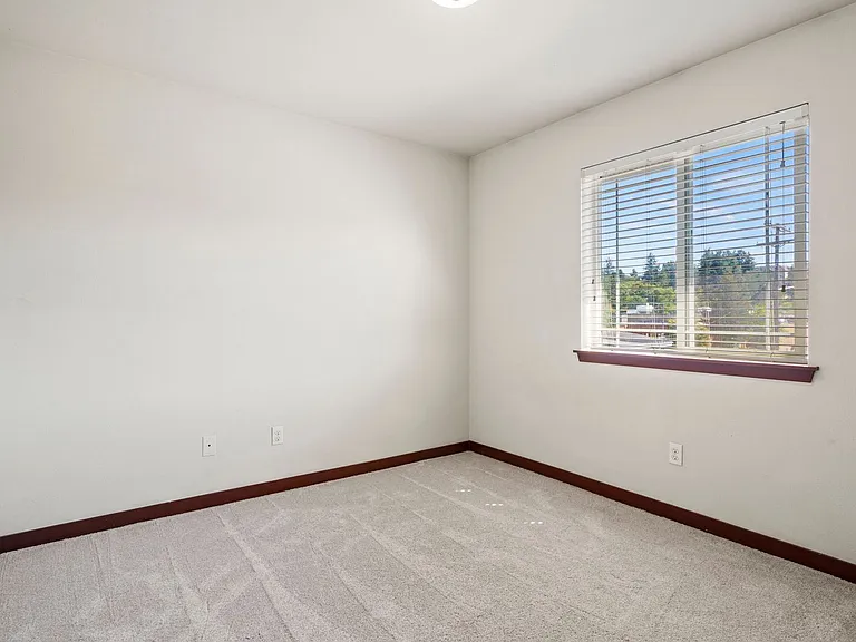 Beautiful Townhomes — Photo 4
