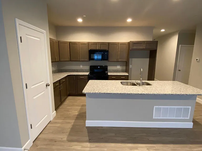 6110 Sawgrass Ct — Photo 27