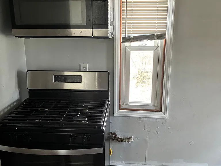 2410 W 45th Ave #2 — Photo 4