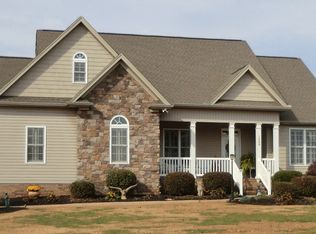 1088 Corie Crest Dr, Boiling Springs, SC 29316