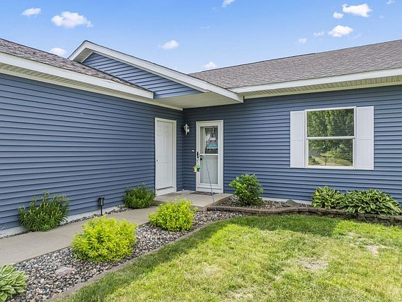 2nd image of 3746 Winesap Dr NW