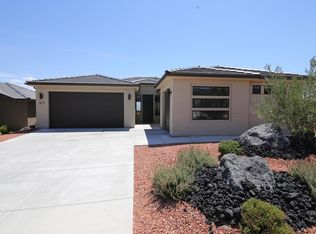 877 W Scenario St, Washington, UT 84780