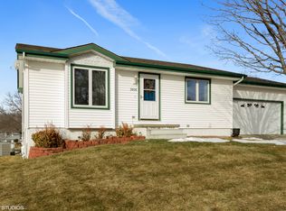 3606 E 42nd St, Des Moines, IA 50317