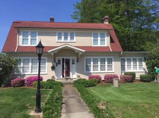 609 S 13th St, Herrin, IL 62948