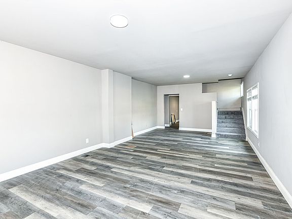 3rd image of 2868 N Sherman Dr