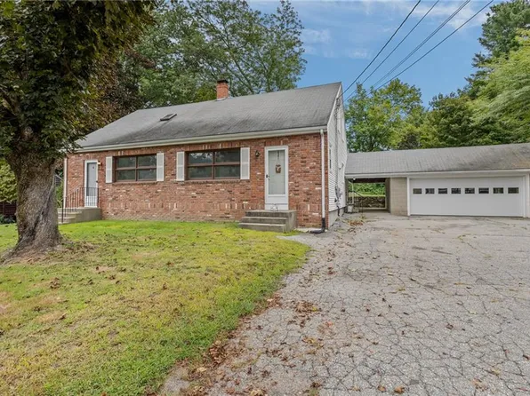 56 Black Plain Rd, North Smithfield, RI 02896