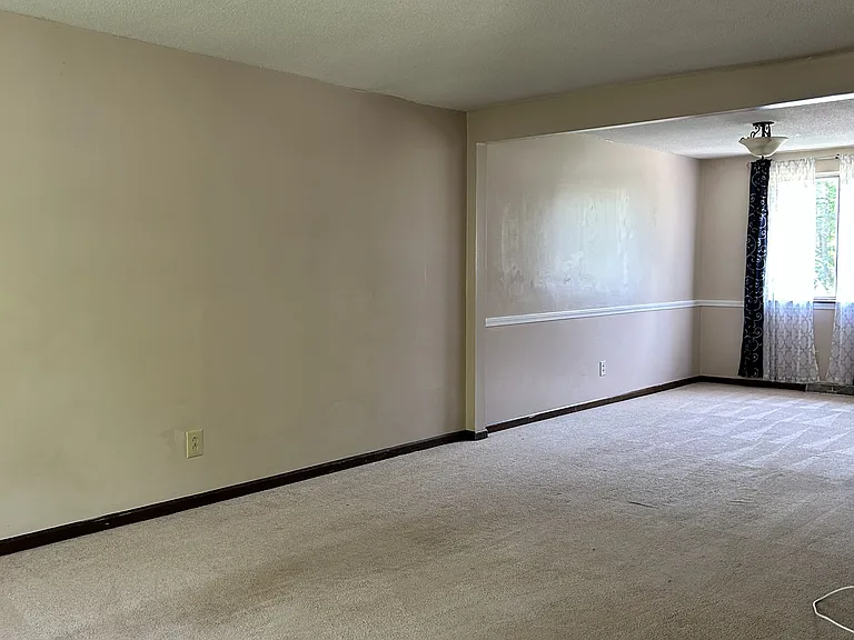 77 Pheasant Run Rd — Photo 3