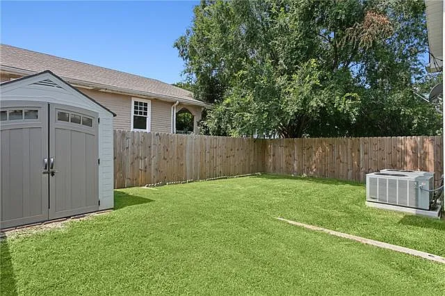 402 Polk St — Photo 10