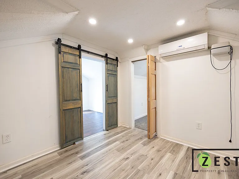 20830 Westview Ave — Photo 14
