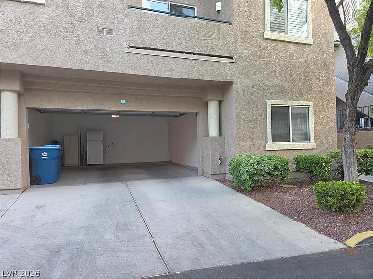 2053 Quarry Ridge St #103 — Photo 2