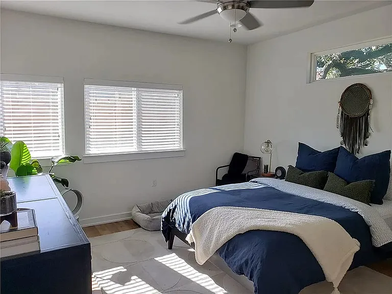 6800 Menchaca Rd #4 — Photo 10