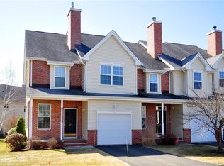 28 Last Leaf Cir #28, Windsor, CT 06095
