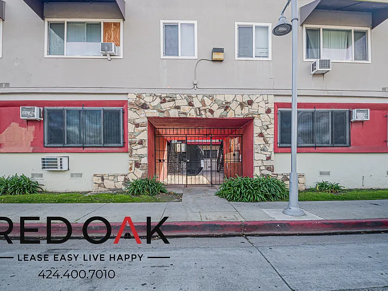 1156 Exposition Blvd #13 — Photo 6