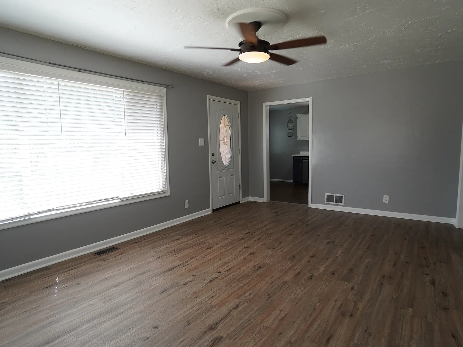 Cozy Home @2610 E 7800 S, South Weber — Photo 4