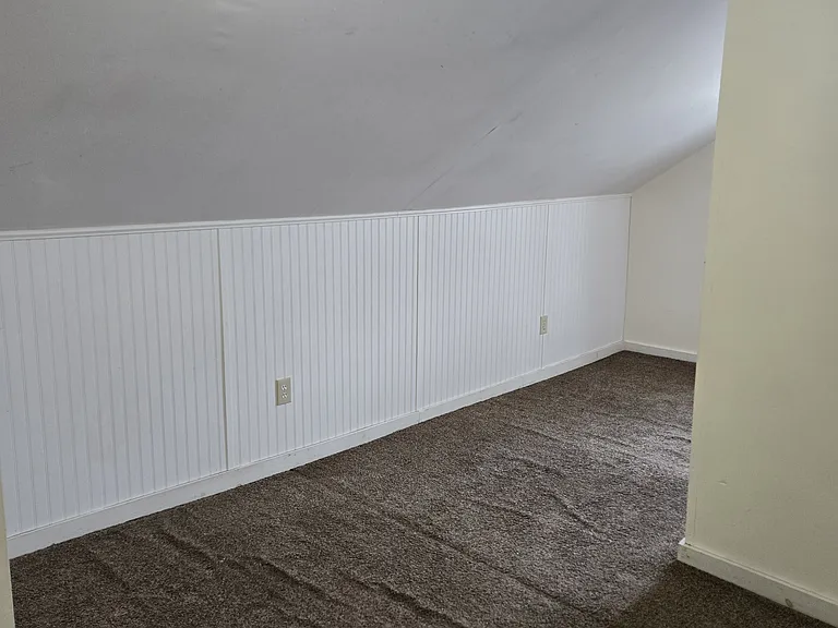 20 Hoyt Ln — Photo 14