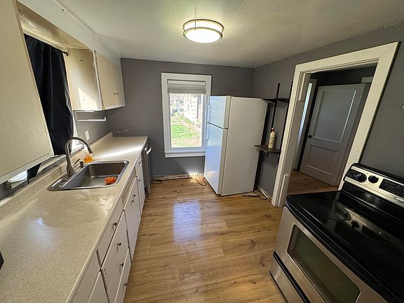 5th image of 3444 Chelsea St