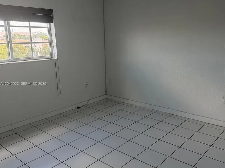 21 E 3rd St #405 — Photo 3
