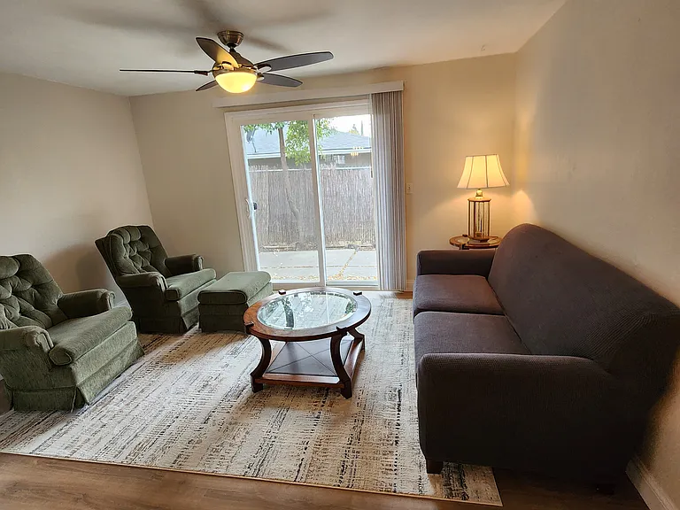 725 Rocky Road Dr — Photo 64