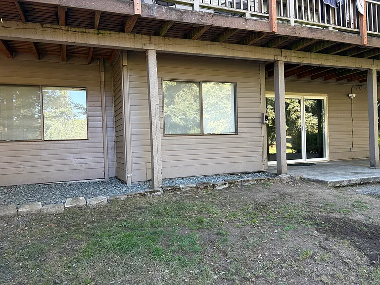 Outside view of the two bedrooms