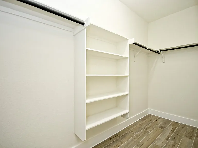 408 Parkline Dr — Photo 18