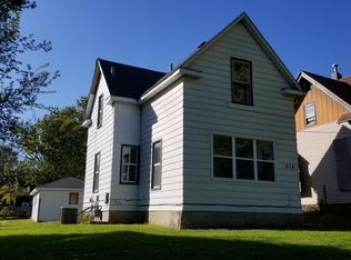614 W 11th St, Waterloo, IA 50702