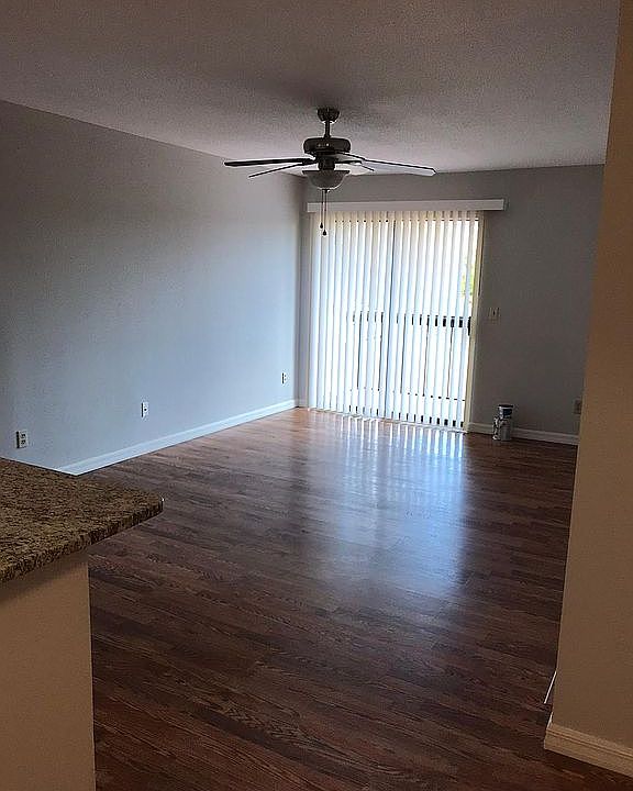 1st image of 2905 Winkler Ave APT 720