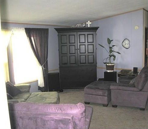 4th image of 2605 N Sharon Dr