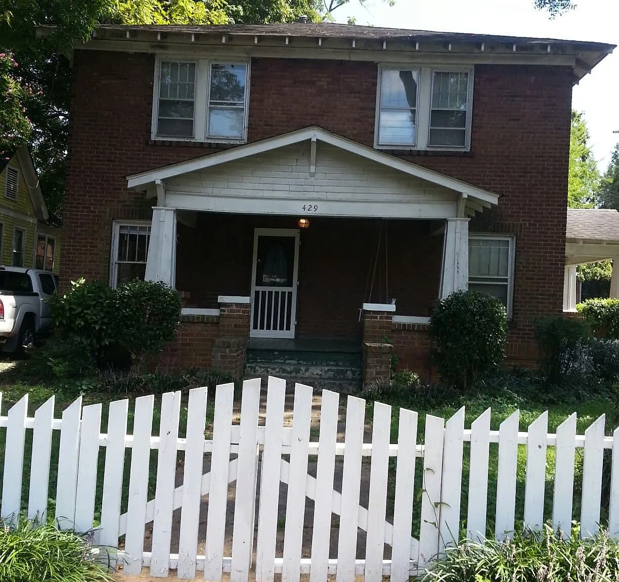 2 bed, 1.5 bath, 1383 sqft, $1,495 — Photo 2