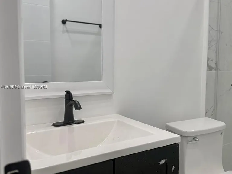 7535 NE 2nd Ct #1 — Photo 39