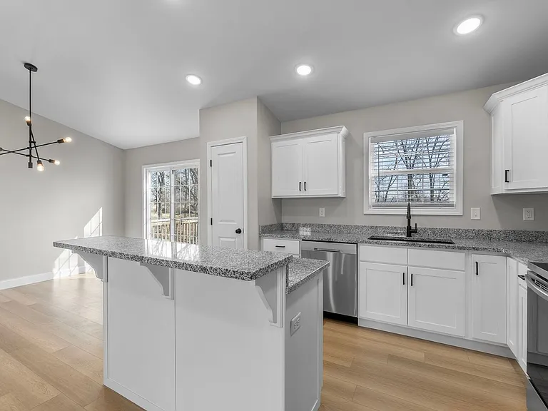 524 Old Poplar Rd — Photo 8