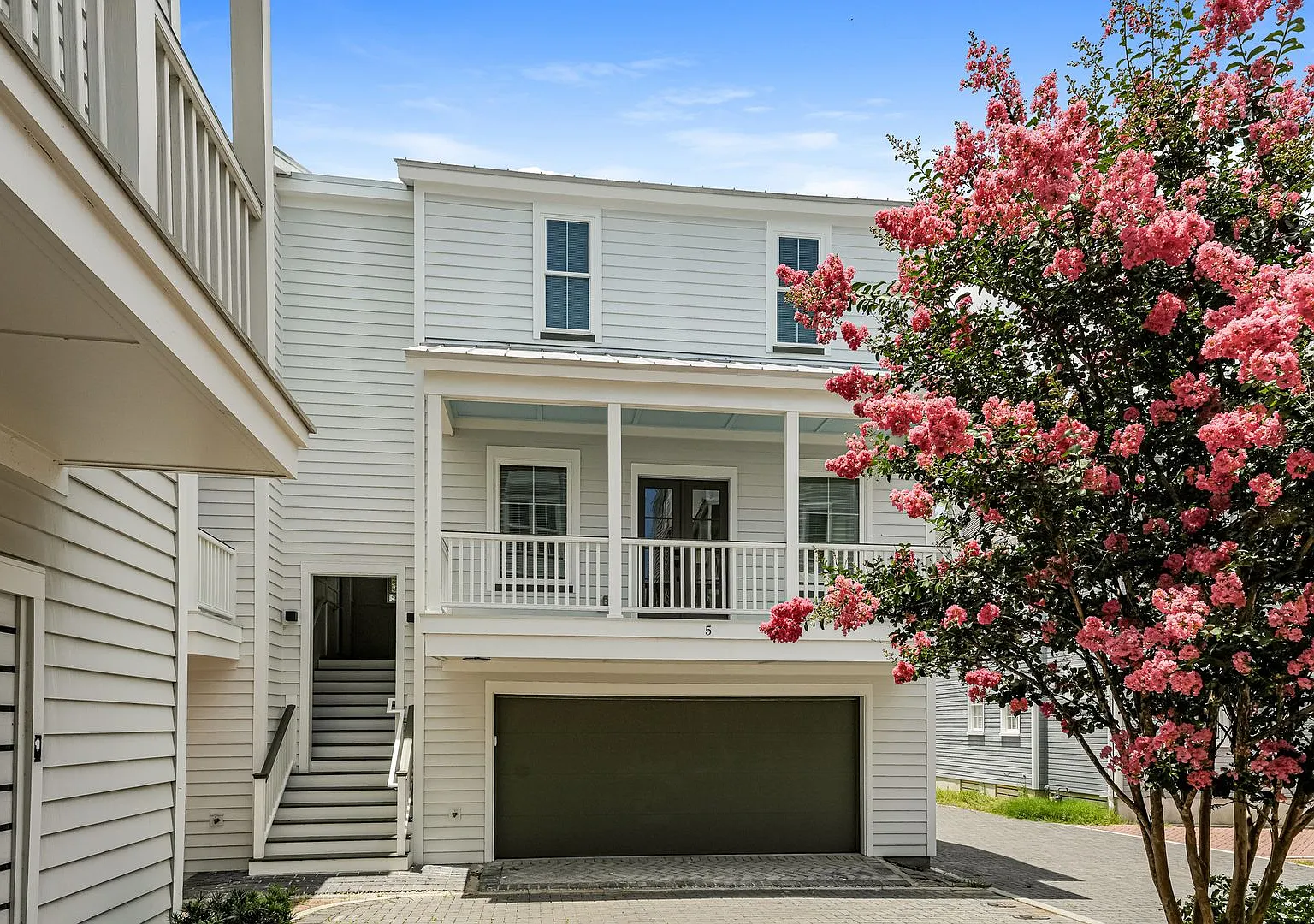 Luxury 2 Bed, 2.5 Bath Home with Two-Car Garage in Downtown Charleston — Photo 1