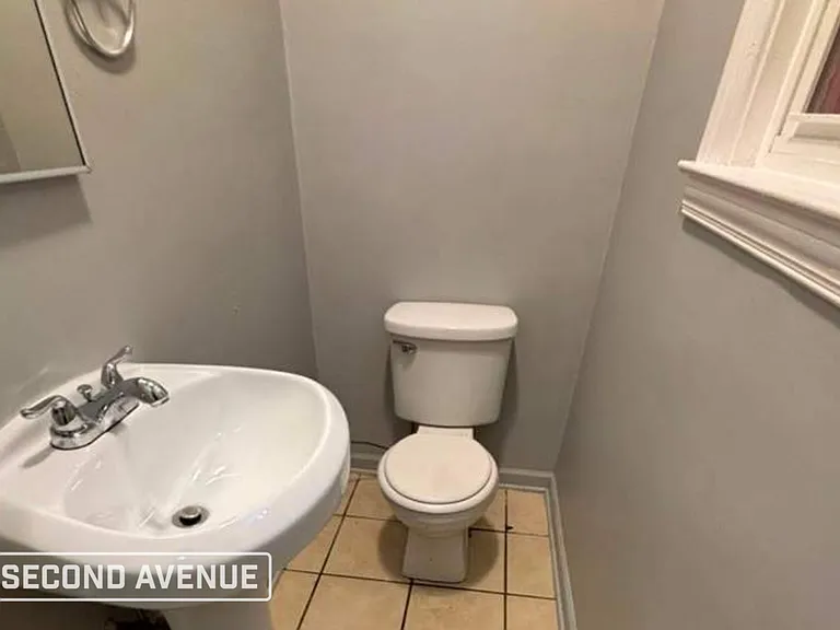 8925 S Laflin St — Photo 18