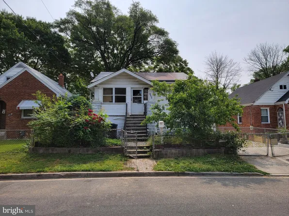 4509 38th Pl, Brentwood, MD 20722