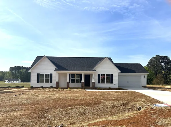 233 N Movado Trl, Kenly, NC 27542