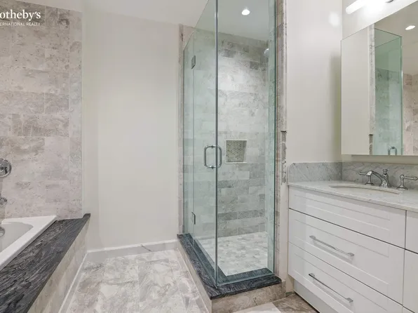 235 East 31st Street image 10 of 13