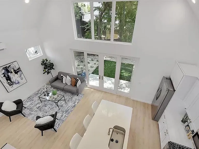 920 Cardinal Ln #2 — Photo 19