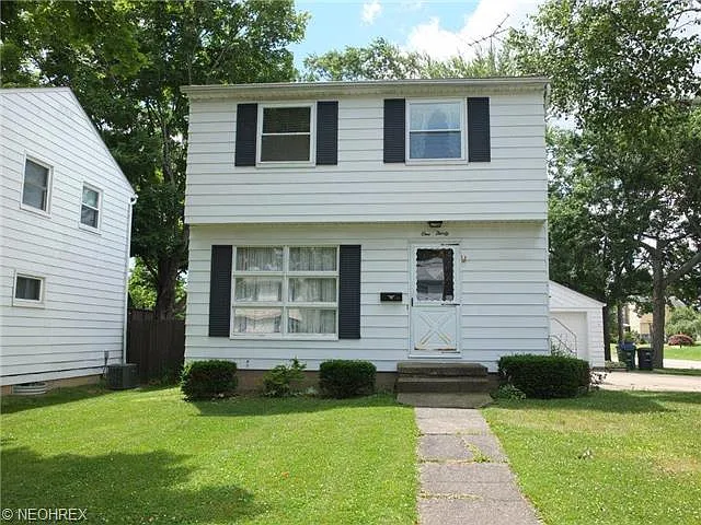 130 Filmore Ave photo 1