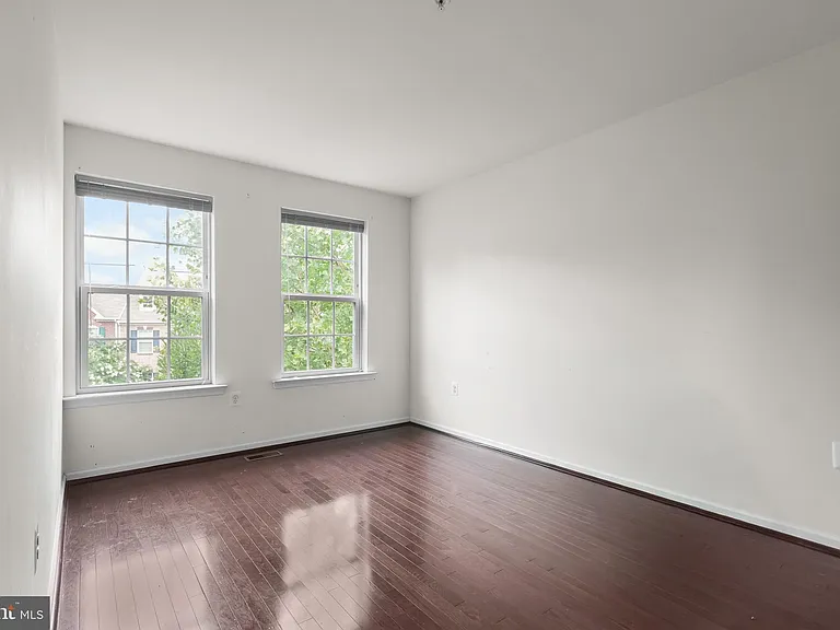 9624 Westerdale Dr — Photo 24